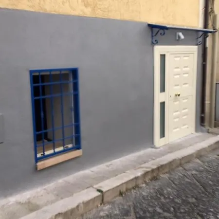 Alojamento de Acomodação e Pequeno-almoço 01 3*