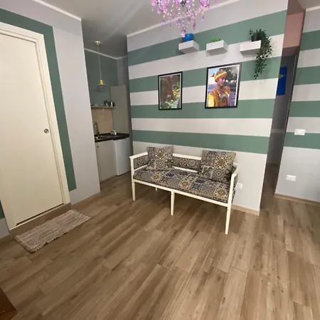 01 לינה וארוחת בוקר Montesarchio