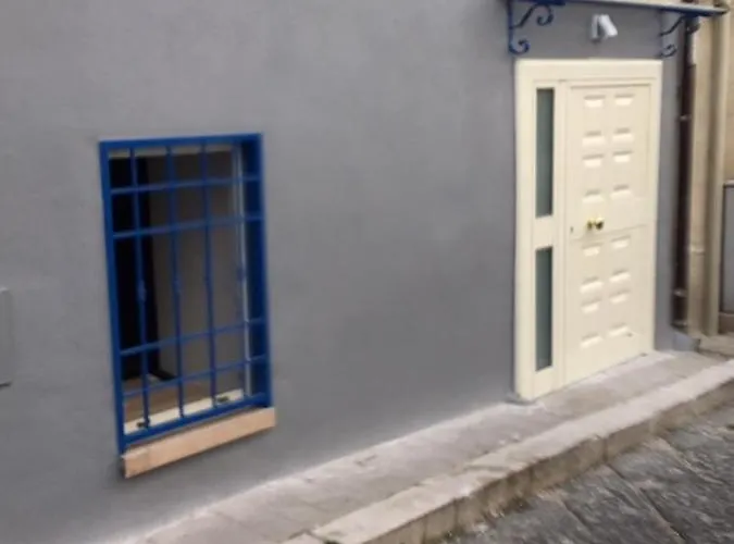 Alojamento de Acomodação e Pequeno-almoço 01 3*